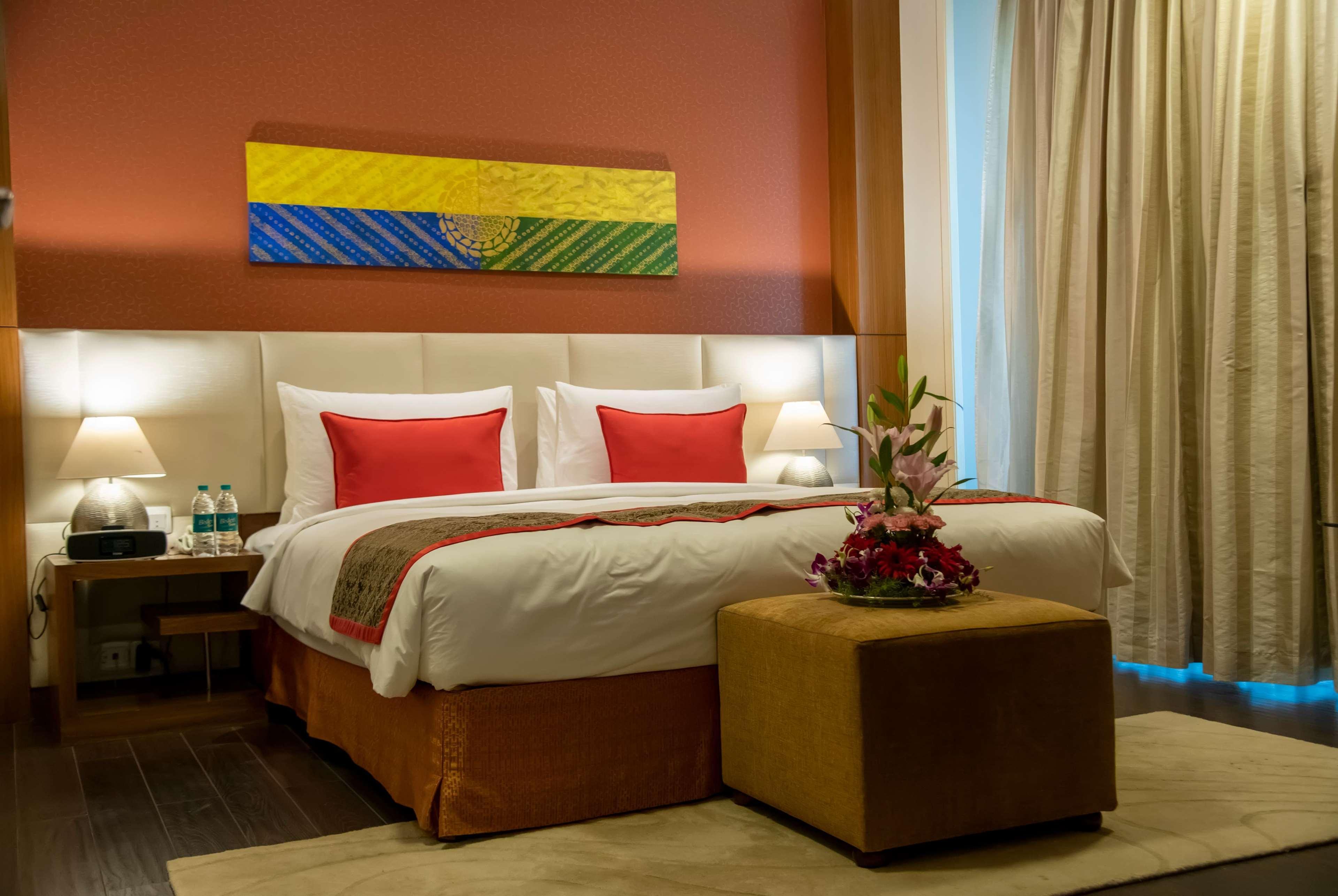 Ramada Plaza By Wyndham Pune Hinjewadi Dāpuri エクステリア 写真