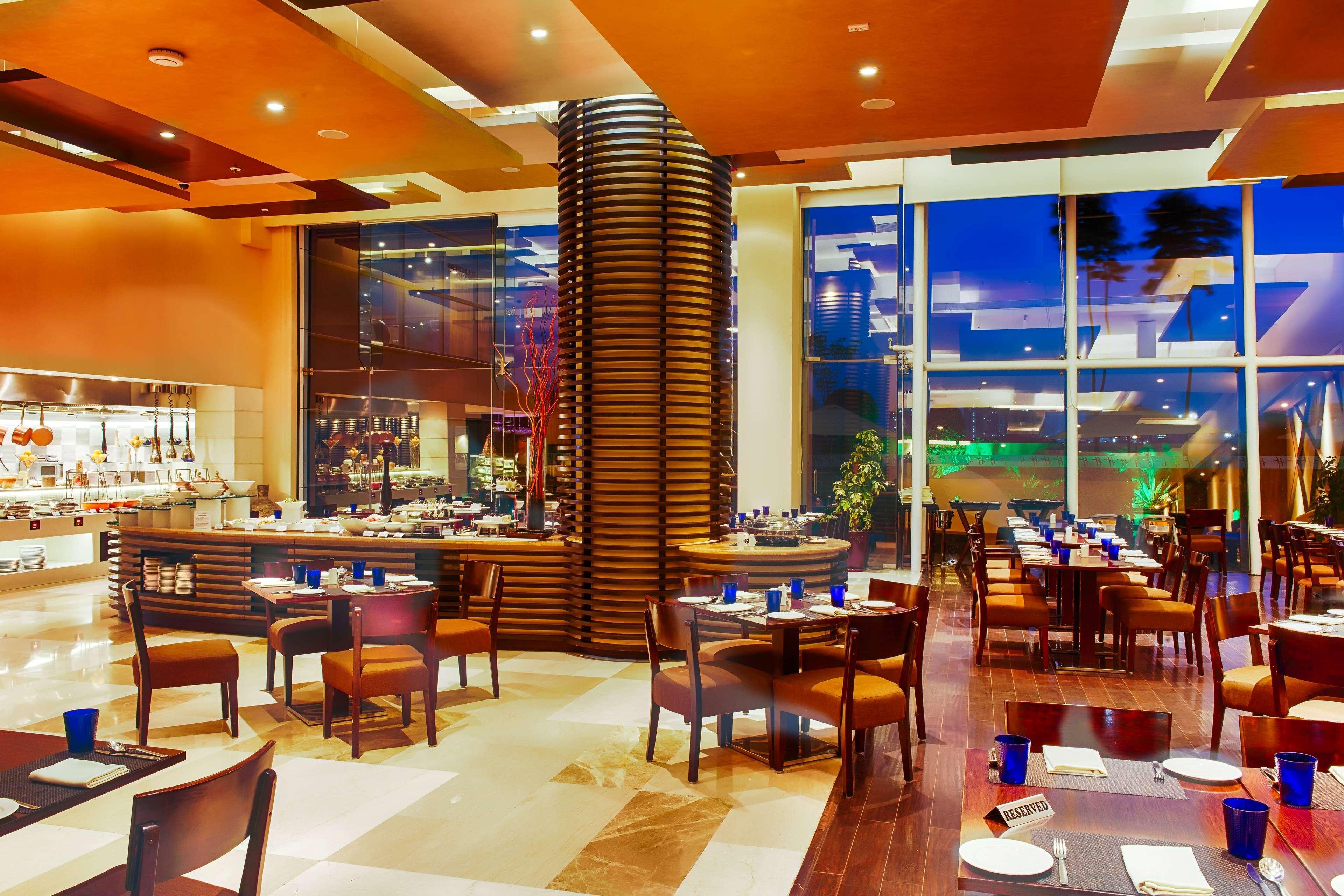 Ramada Plaza By Wyndham Pune Hinjewadi Dāpuri エクステリア 写真
