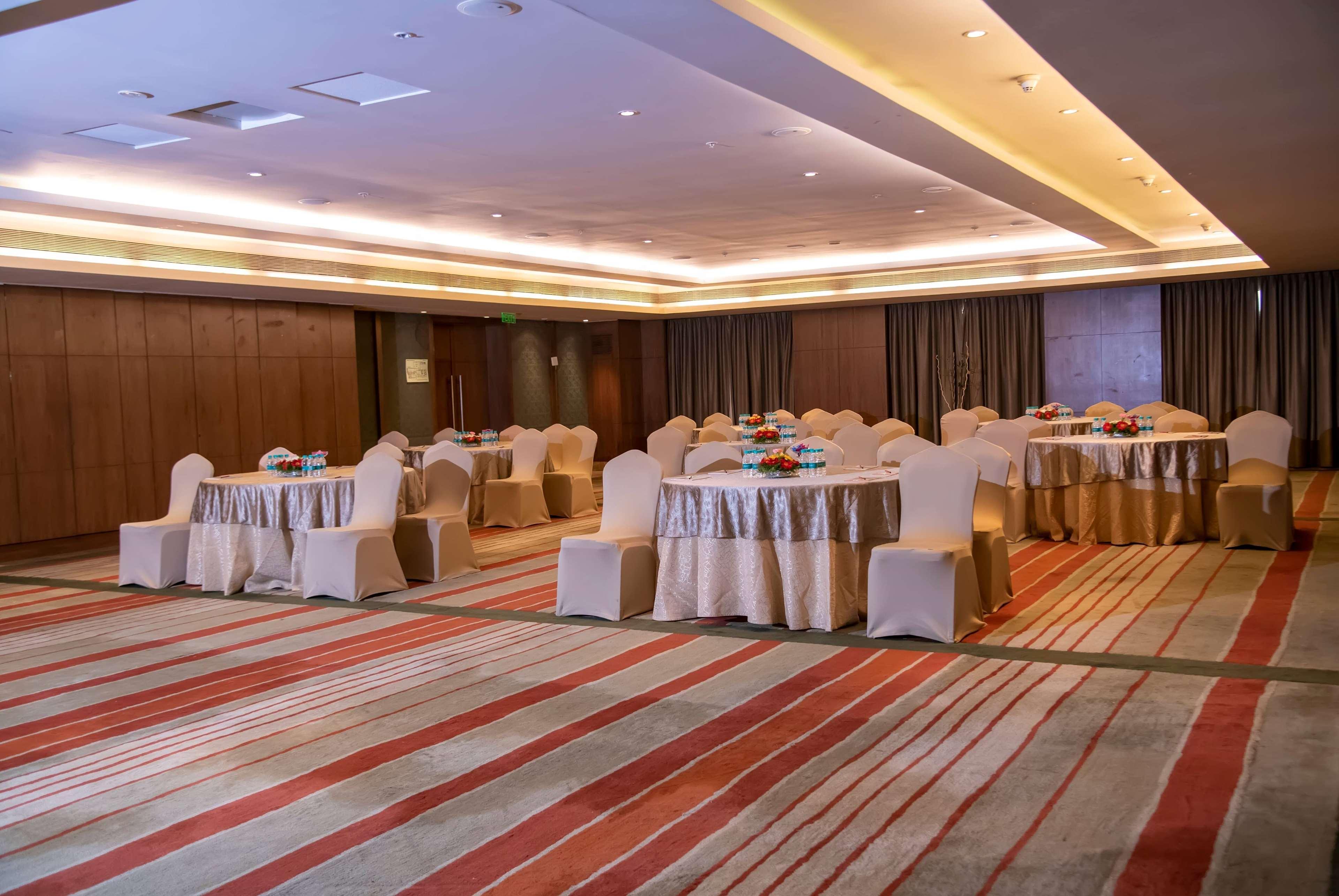 Ramada Plaza By Wyndham Pune Hinjewadi Dāpuri エクステリア 写真