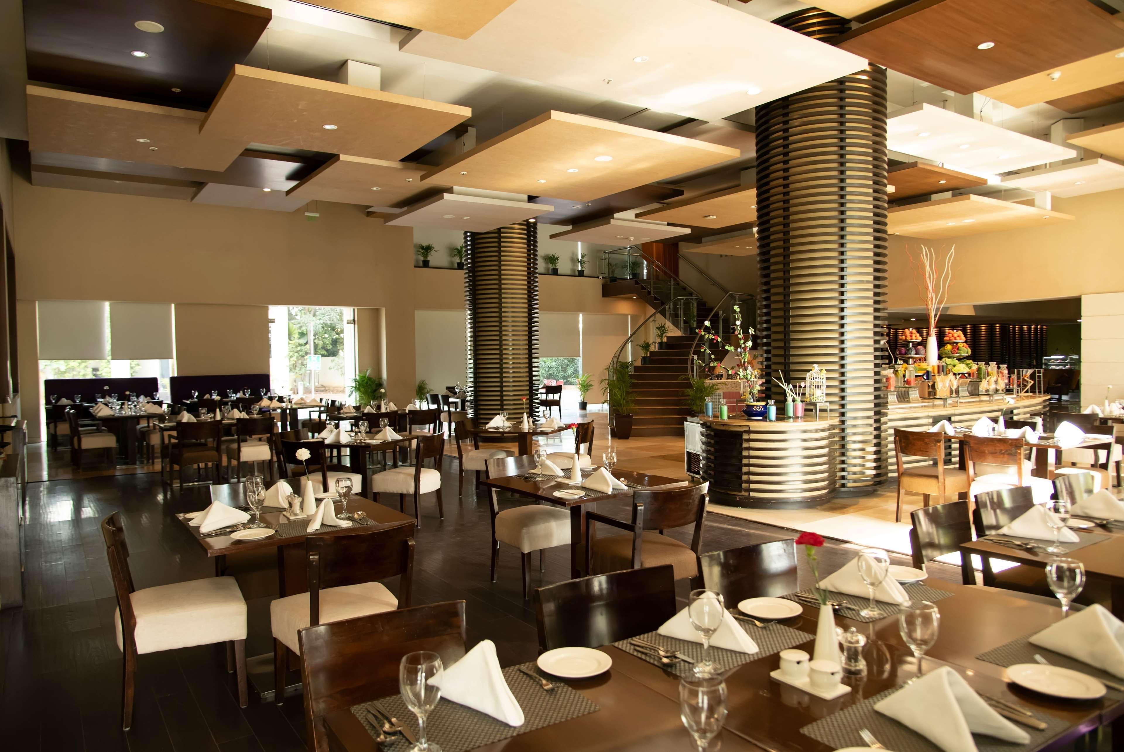 Ramada Plaza By Wyndham Pune Hinjewadi Dāpuri エクステリア 写真