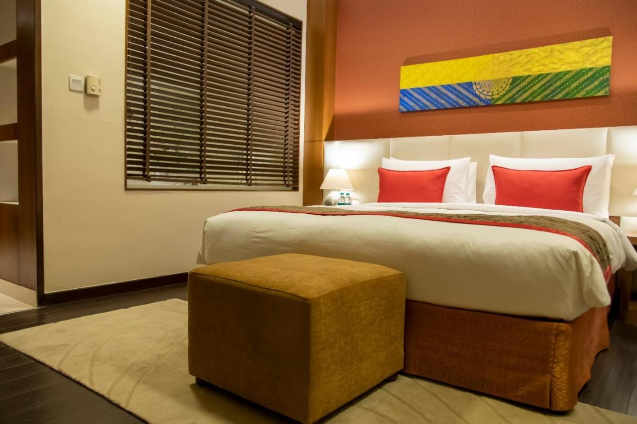 Ramada Plaza By Wyndham Pune Hinjewadi Dāpuri エクステリア 写真