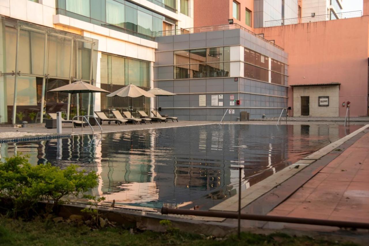 Ramada Plaza By Wyndham Pune Hinjewadi Dāpuri エクステリア 写真