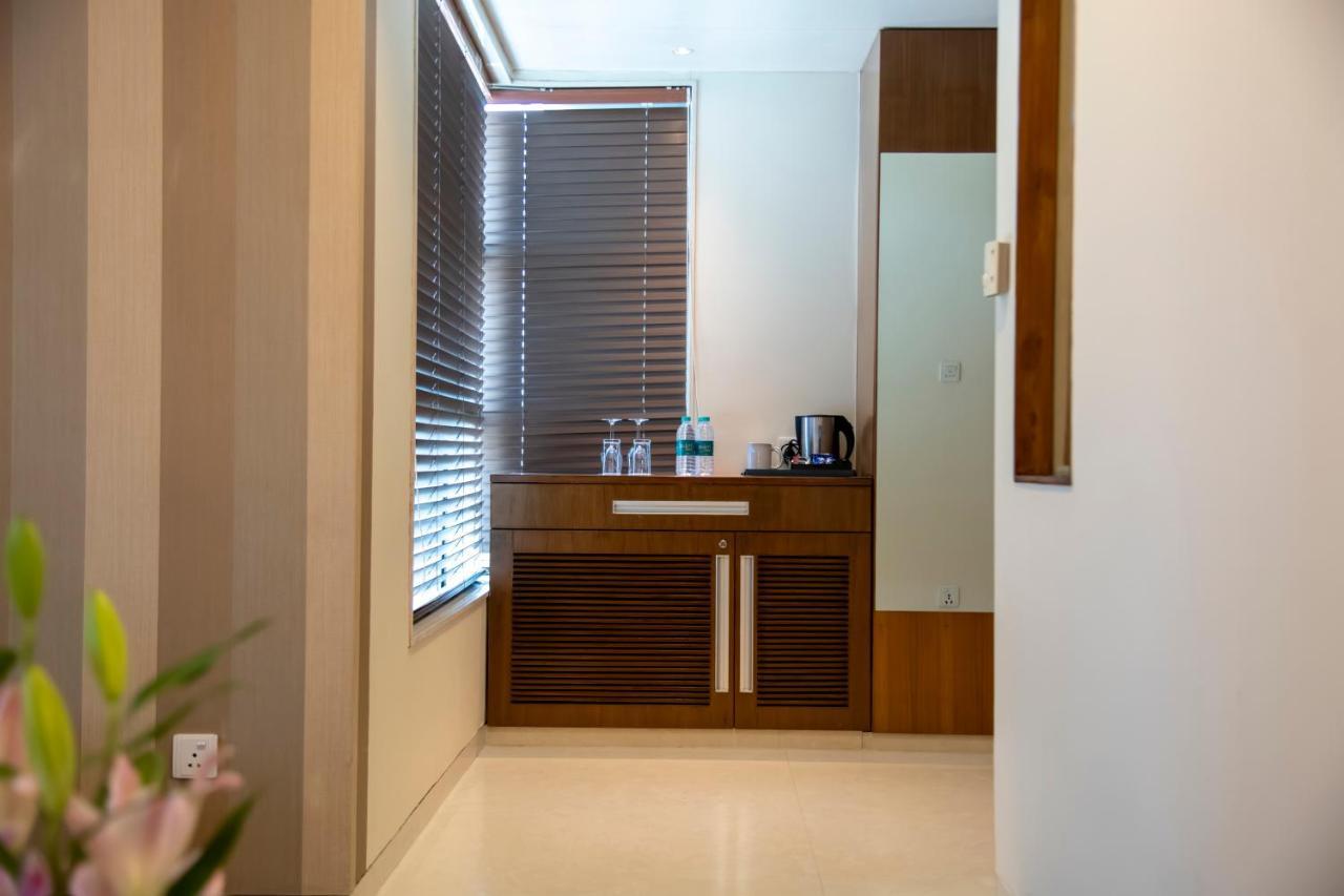 Ramada Plaza By Wyndham Pune Hinjewadi Dāpuri エクステリア 写真